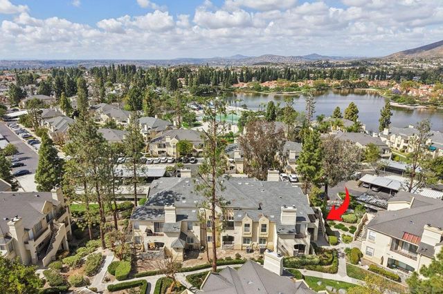 2077 Lakeridge Circle 104, Chula Vista, CA 91913