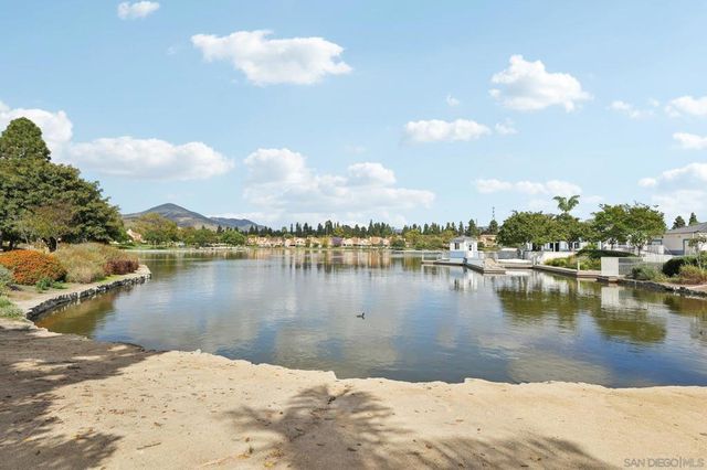 2077 Lakeridge Circle 104, Chula Vista, CA 91913