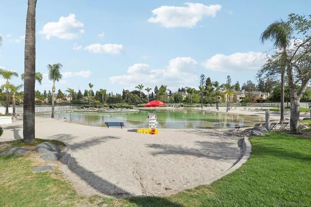 2077 Lakeridge Circle 104, Chula Vista, CA 91913