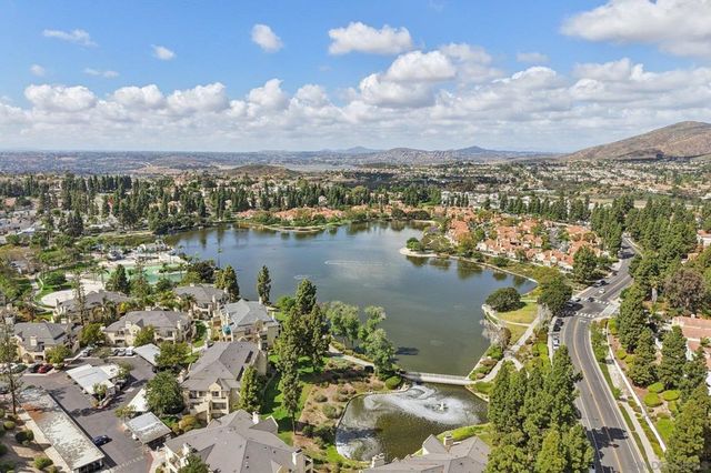 2077 Lakeridge Circle 104, Chula Vista, CA 91913