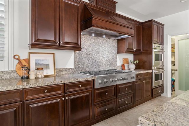 712 Normandy Road, Encinitas, CA 92024