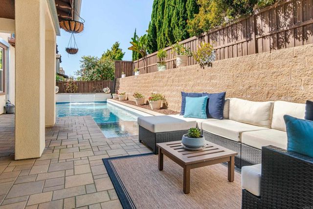 712 Normandy Road, Encinitas, CA 92024