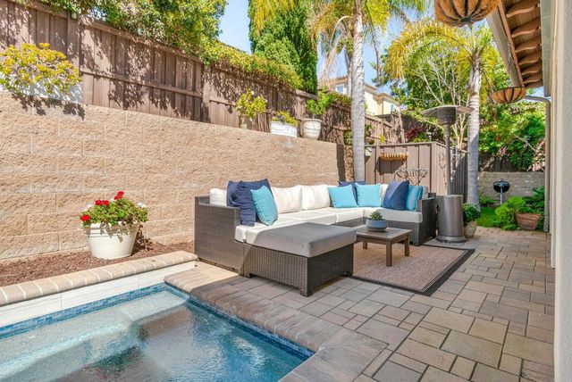 712 Normandy Road, Encinitas, CA 92024