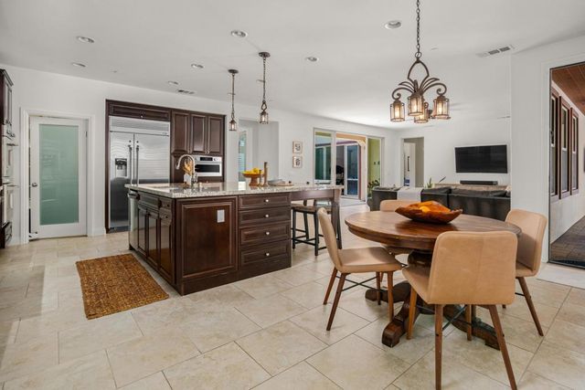 712 Normandy Road, Encinitas, CA 92024