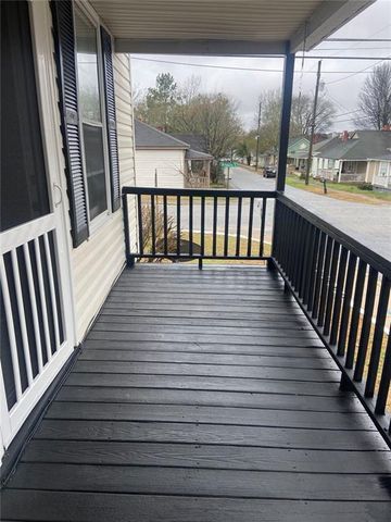 52 Ivy Street, Porterdale, GA 30014