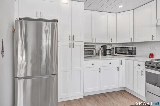 70 Cranbury Road, Norwalk, CT 06851