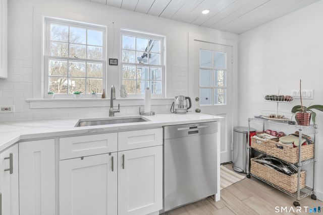 70 Cranbury Road, Norwalk, CT 06851