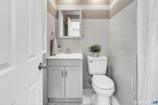 70 Cranbury Road, Norwalk, CT 06851