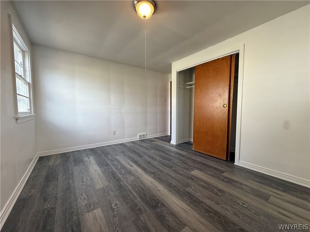 3750 Deveaux Street, Niagara Falls, NY 14305