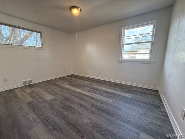 3750 Deveaux Street, Niagara Falls, NY 14305