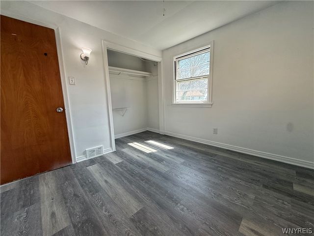 3750 Deveaux Street, Niagara Falls, NY 14305