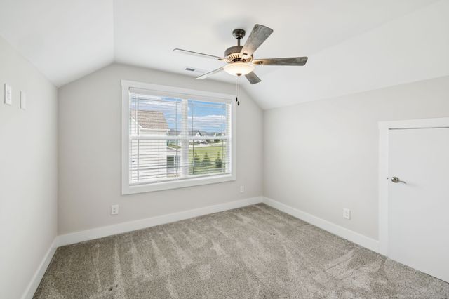 120 Pontoon Pl, Winchester, TN 37398