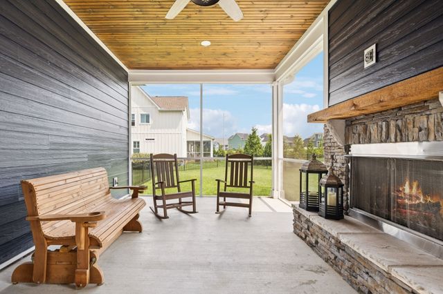 120 Pontoon Pl, Winchester, TN 37398