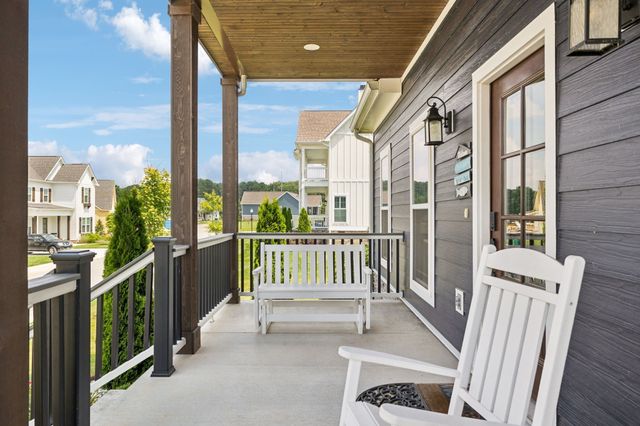 120 Pontoon Pl, Winchester, TN 37398