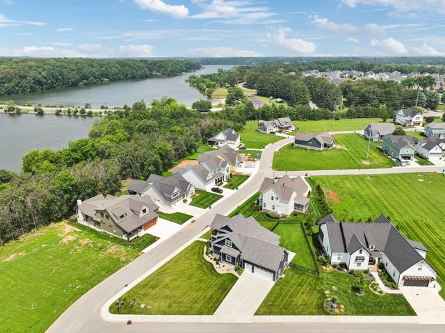 120 Pontoon Pl, Winchester, TN 37398