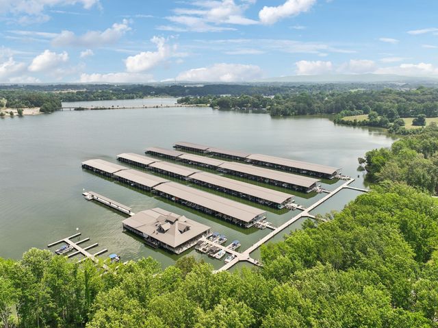 120 Pontoon Pl, Winchester, TN 37398