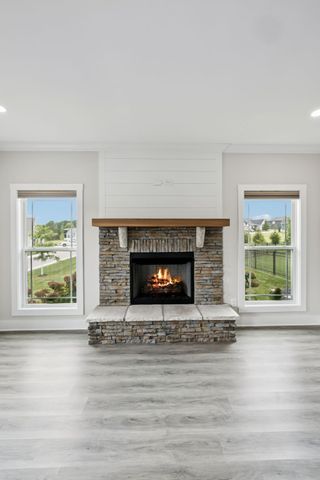 120 Pontoon Pl, Winchester, TN 37398