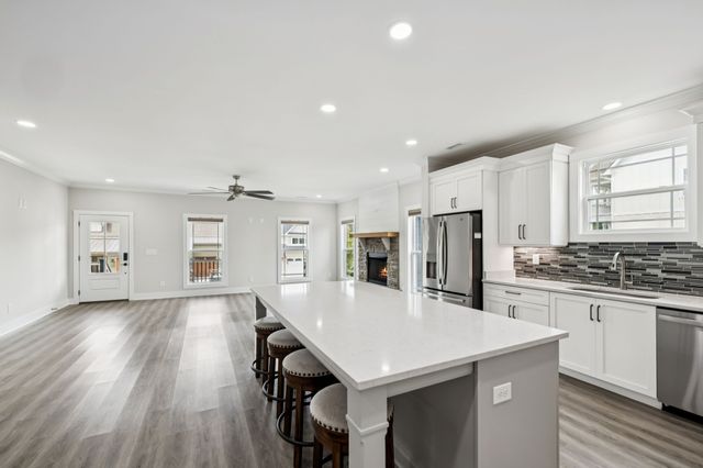 120 Pontoon Pl, Winchester, TN 37398