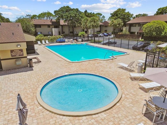 880 S VILLAGE LAKE DRIVE N 106, St Petersburg, FL 33716