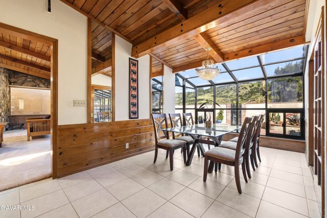 11950 Sierra Highway, Santa Clarita, CA 91390