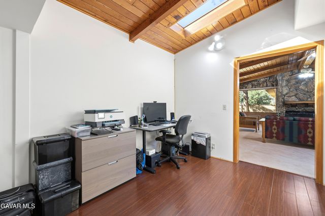 11950 Sierra Highway, Santa Clarita, CA 91390