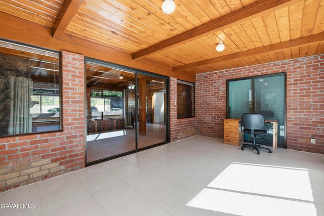 11950 Sierra Highway, Santa Clarita, CA 91390