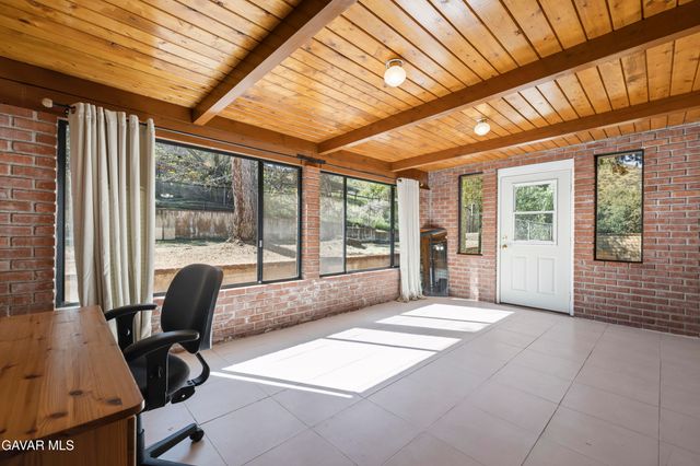 11950 Sierra Highway, Santa Clarita, CA 91390