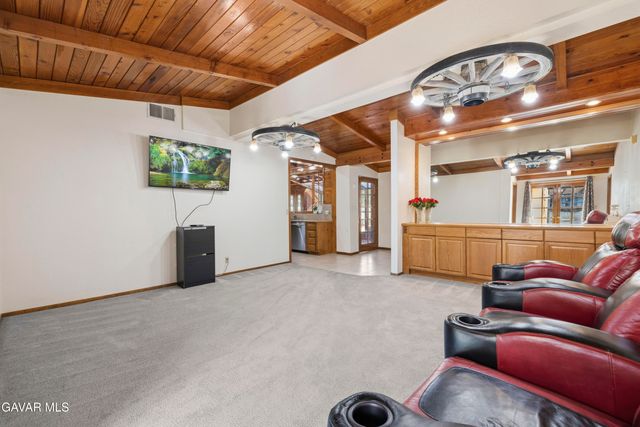 11950 Sierra Highway, Santa Clarita, CA 91390