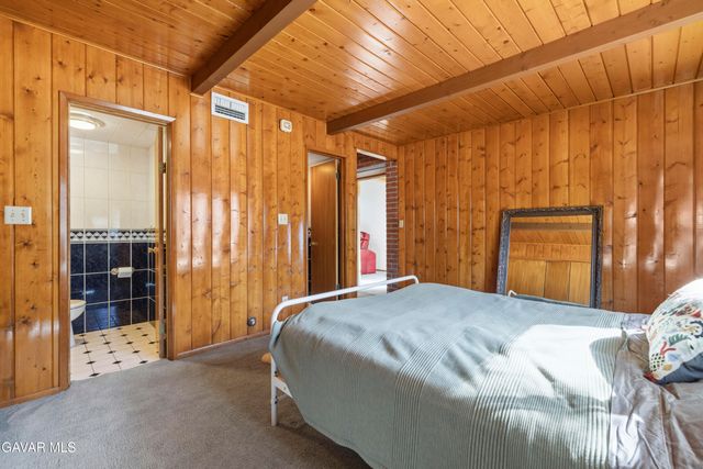 11950 Sierra Highway, Santa Clarita, CA 91390