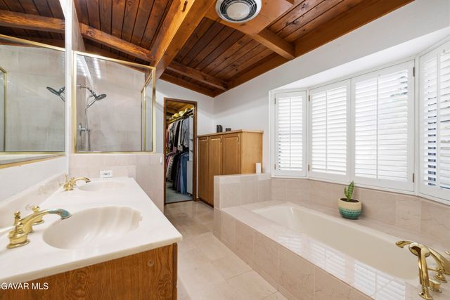 11950 Sierra Highway, Santa Clarita, CA 91390