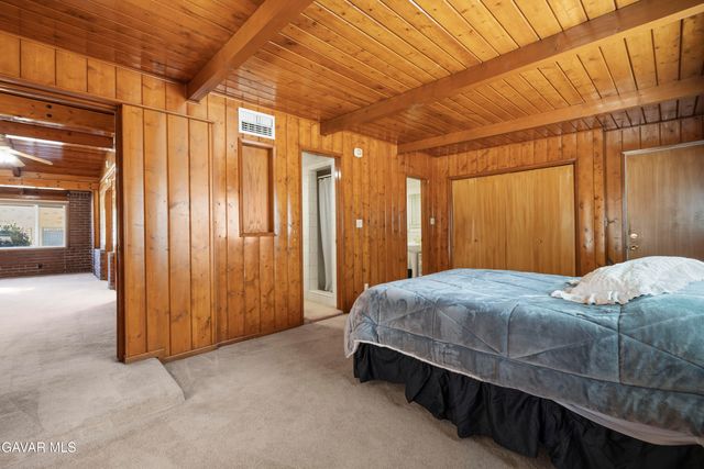 11950 Sierra Highway, Santa Clarita, CA 91390