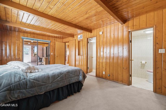 11950 Sierra Highway, Santa Clarita, CA 91390