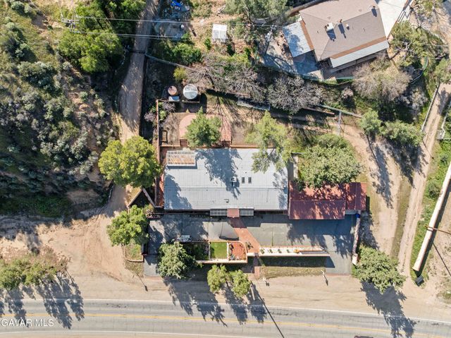 11950 Sierra Highway, Santa Clarita, CA 91390