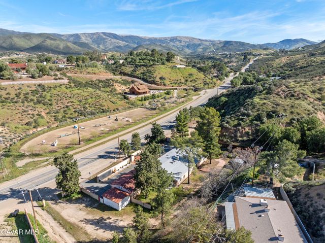 11950 Sierra Highway, Santa Clarita, CA 91390
