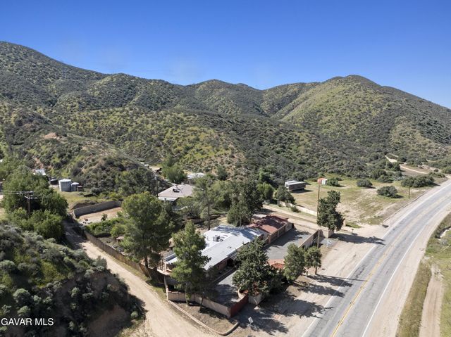 11950 Sierra Highway, Santa Clarita, CA 91390