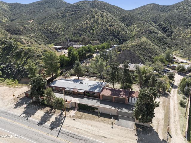 11950 Sierra Highway, Santa Clarita, CA 91390