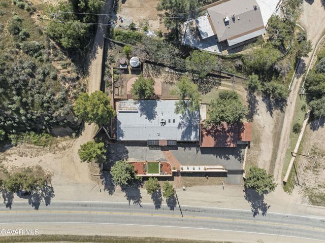 11950 Sierra Highway, Santa Clarita, CA 91390