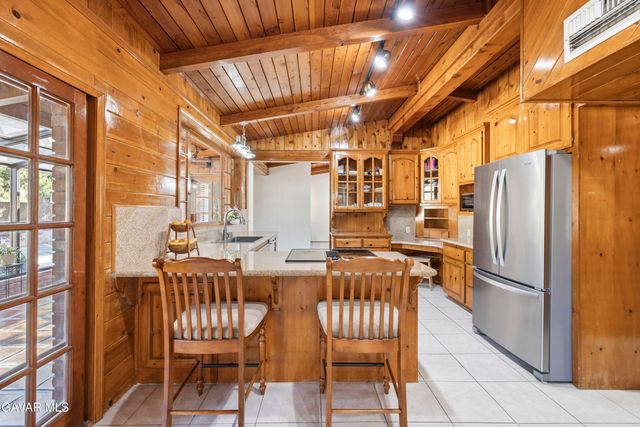 11950 Sierra Highway, Santa Clarita, CA 91390