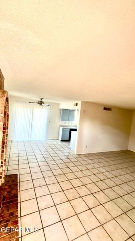 10905 Bob Stone Drive A, El Paso, TX 79936