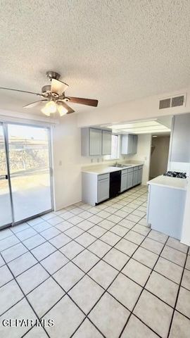 10905 Bob Stone Drive A, El Paso, TX 79936
