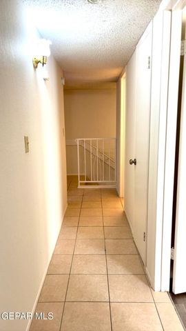 10905 Bob Stone Drive A, El Paso, TX 79936