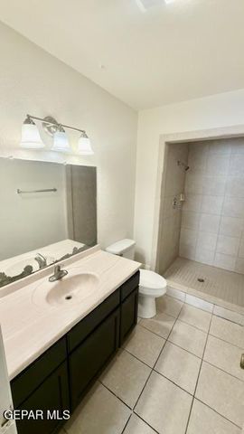 10905 Bob Stone Drive A, El Paso, TX 79936