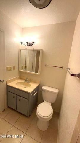 10905 Bob Stone Drive A, El Paso, TX 79936