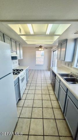 10905 Bob Stone Drive A, El Paso, TX 79936