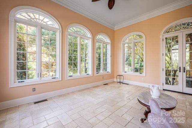 150 Rainbow View Drive, Fletcher, NC 28732