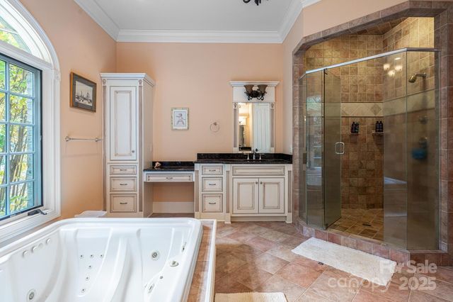 150 Rainbow View Drive, Fletcher, NC 28732