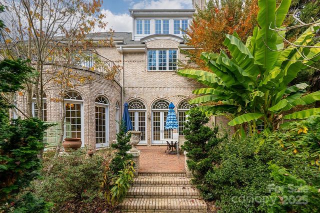 150 Rainbow View Drive, Fletcher, NC 28732