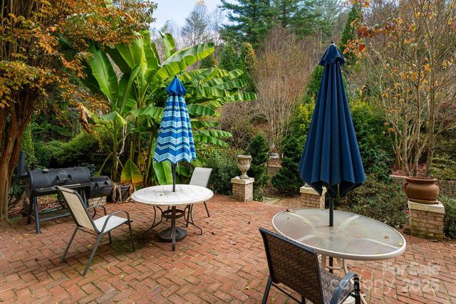 150 Rainbow View Drive, Fletcher, NC 28732