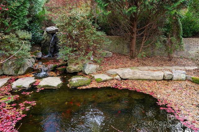 150 Rainbow View Drive, Fletcher, NC 28732