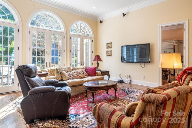 150 Rainbow View Drive, Fletcher, NC 28732